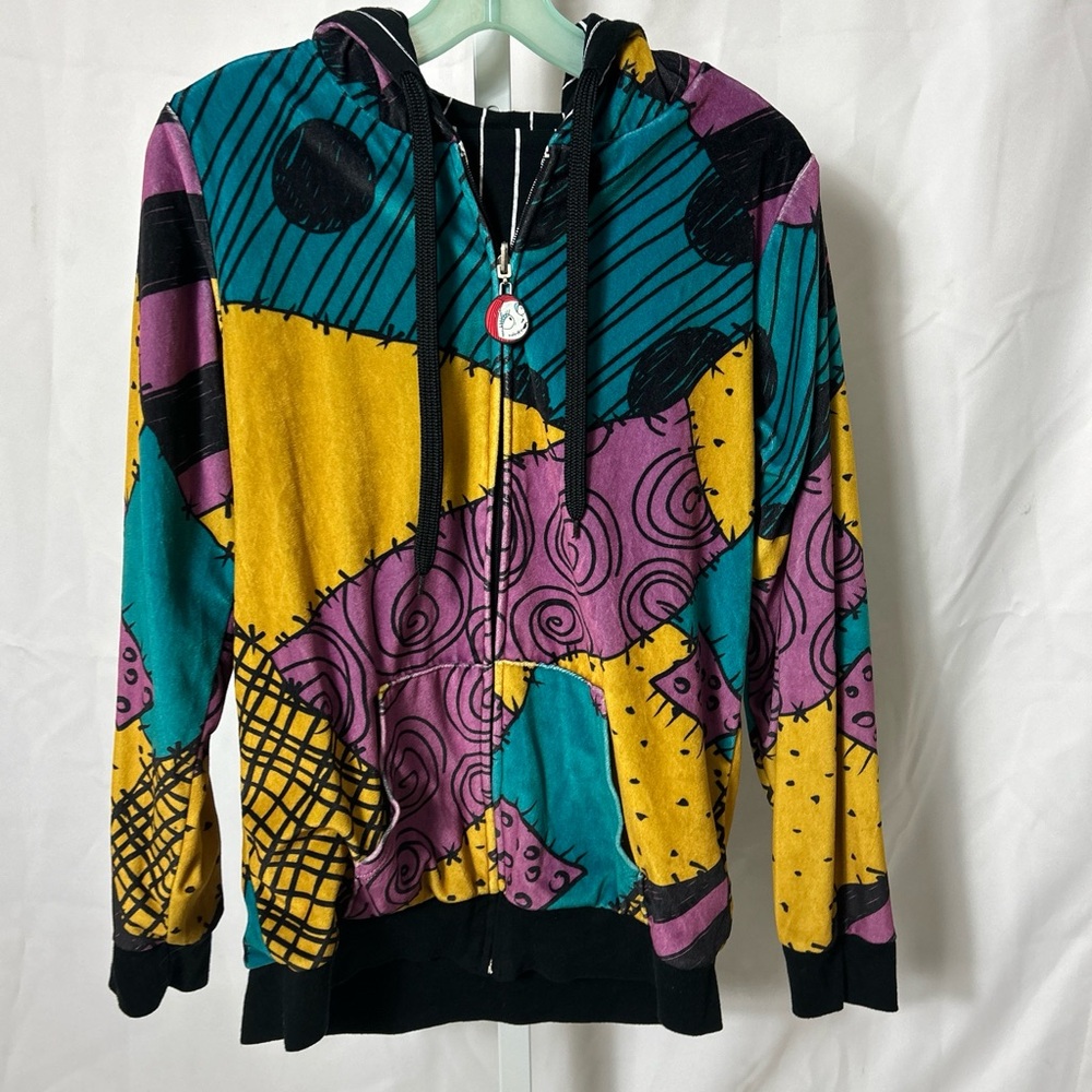 Disney Women’s Size Large 2 in 1 Hoodie Nightmare Before Christmas Reversible